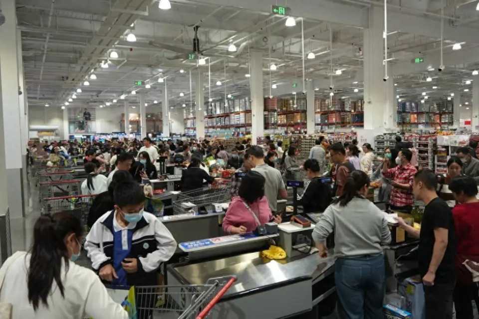 Costco深圳開業(yè)開卡量全球第一（轉(zhuǎn)自騰訊網(wǎng)2024年1月17日熱點(diǎn)微評）