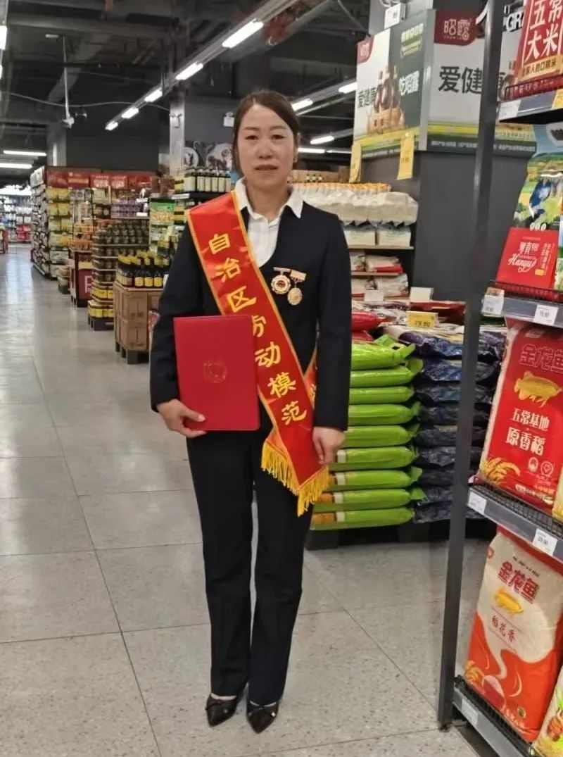 【家鄉(xiāng)好超市】五一國際勞動節(jié)｜在家鄉(xiāng)好，“打工人”活成了教科書